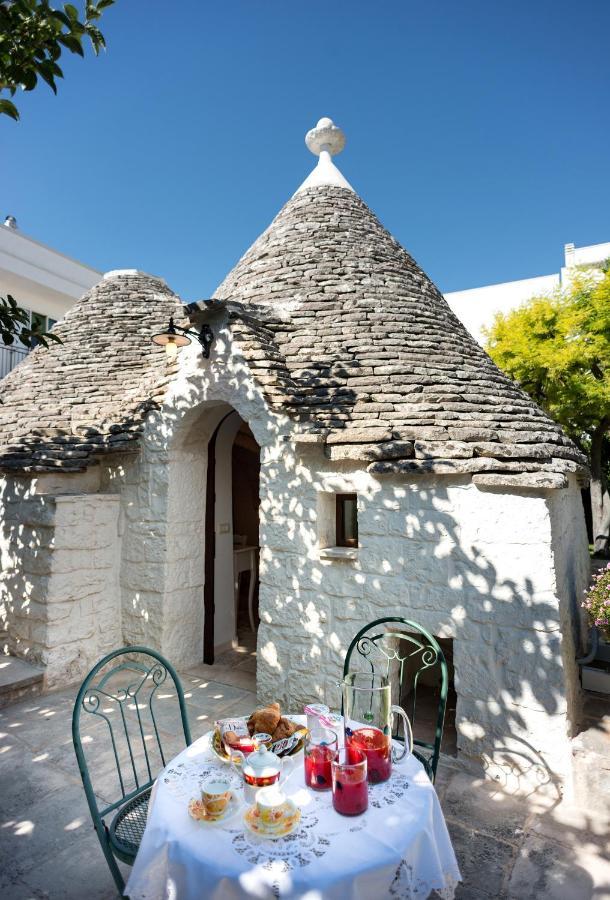Bed and Breakfast Trullo Giardino Fiorito Альберобелло Экстерьер фото