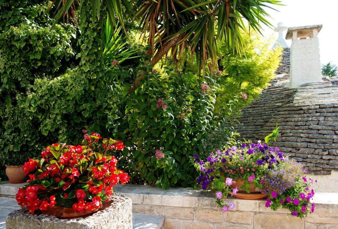 Bed and Breakfast Trullo Giardino Fiorito Альберобелло Экстерьер фото