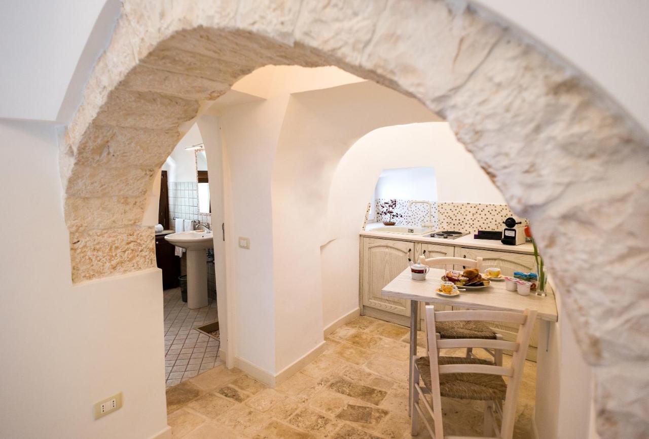 Bed and Breakfast Trullo Giardino Fiorito Альберобелло Экстерьер фото
